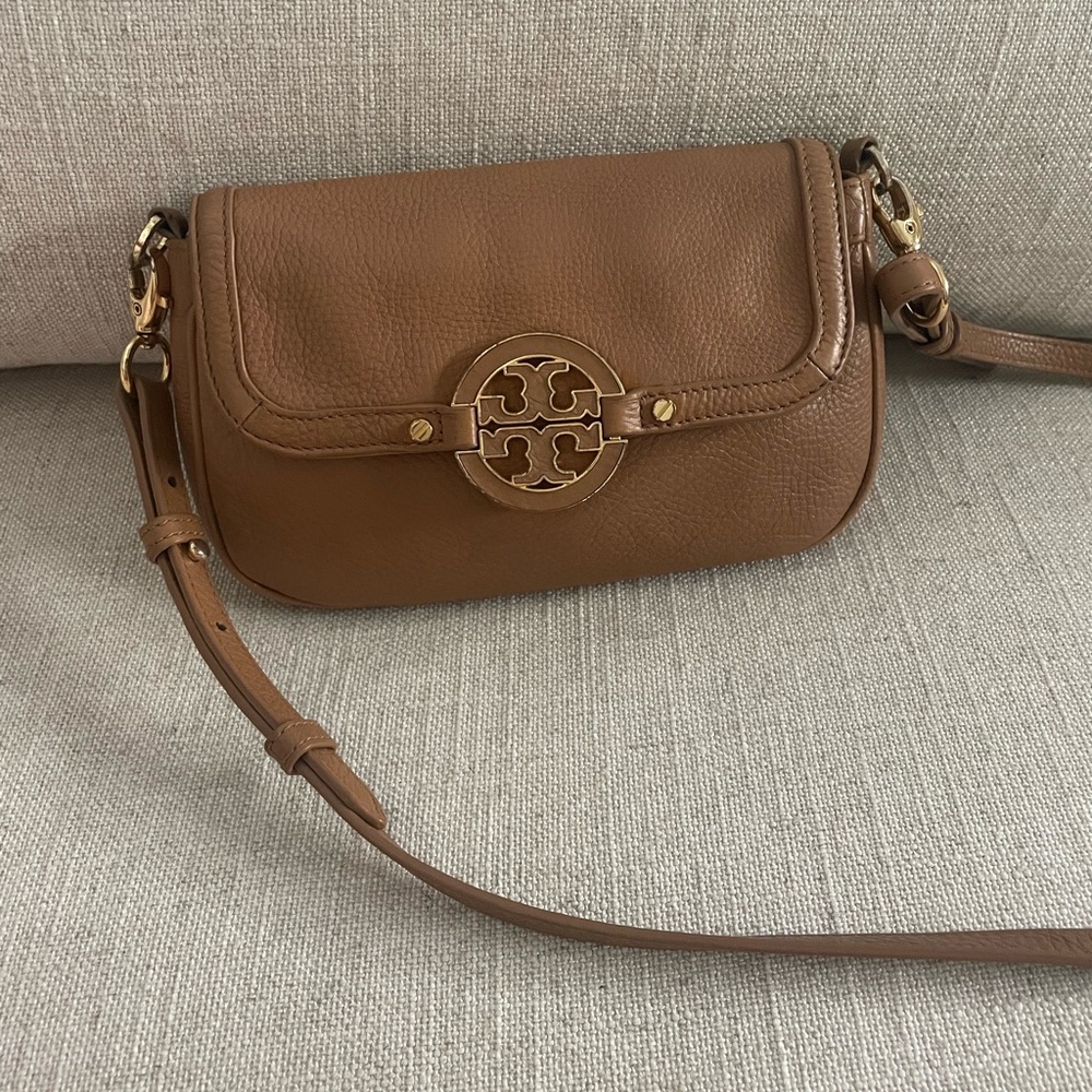 Tory Burch Amanda Crossbody in Royal Tan